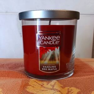 Yankee Candle Dazzling Red Maple Single Wick Tumbler RETIRED